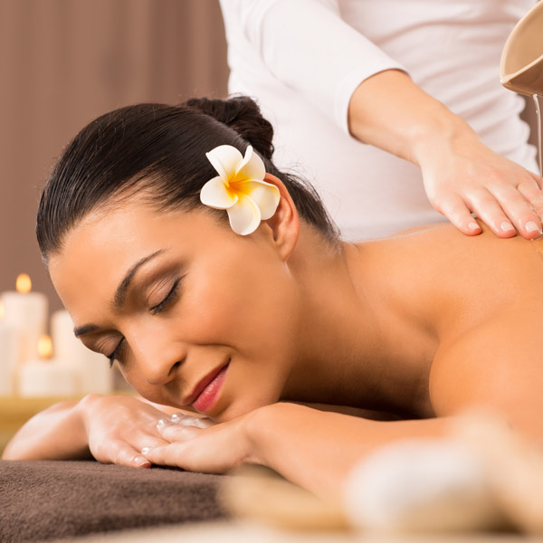Femme bénéficiant d'un Massage à béziers